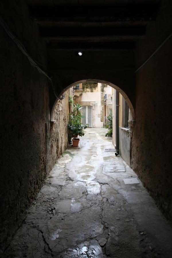 Dream Suite In Ortigia Syracuse ภายนอก รูปภาพ
